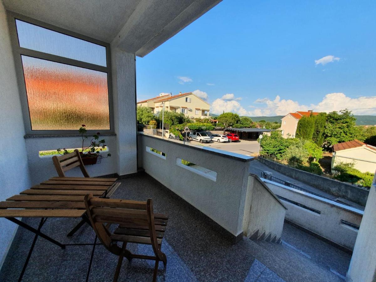 Apartment With Terace And Sea View Marica Krk Town Bagian luar foto